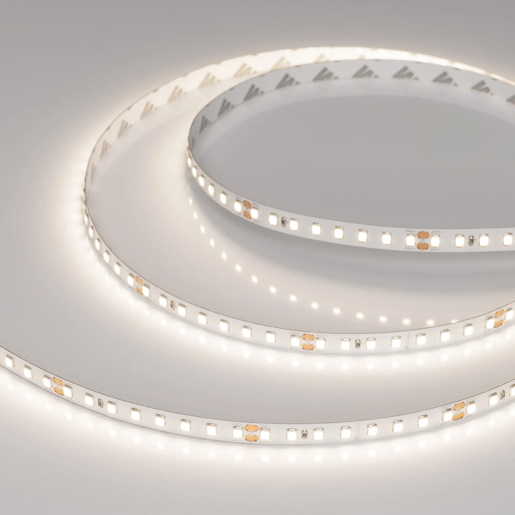 Лента светодиодная RT-A128-8mm 24V Day4000 (9.6 W/m, IP20, 2835, 5m) (Arlight, высок.эфф.150 лм/Вт) - изображение товара