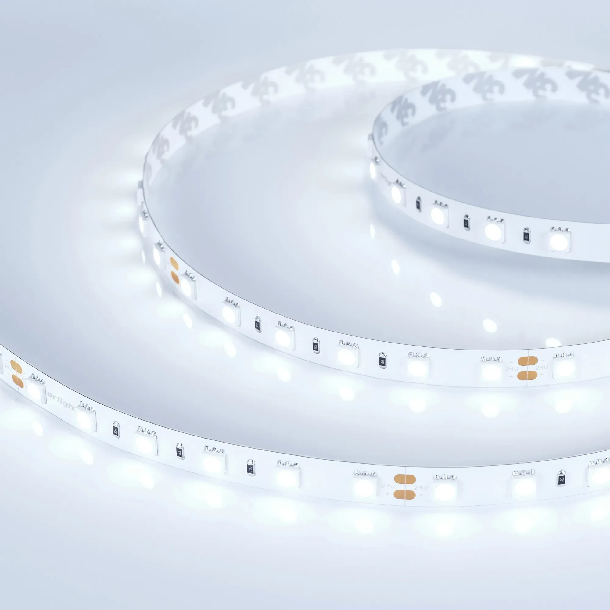 Лента светодиодная RT 2-5000 24V Cool 8K 2x (5060, 300 LED, LUX) (Arlight, 14.4 Вт/м, IP20) - изображение товара